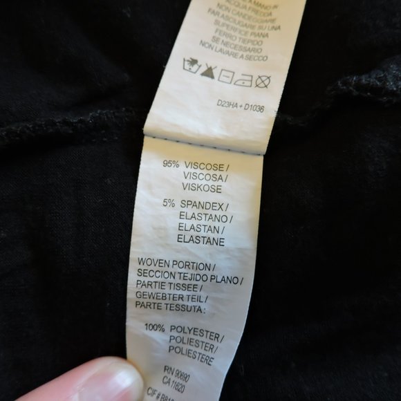 Black ruffle tank top - Picture 5 of 5